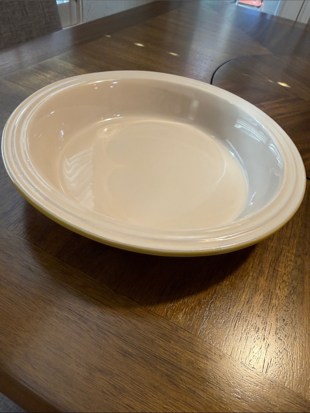 Le Creuset Cream and Dijon Ceramic 10” pie pan